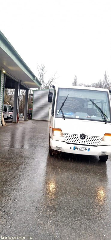MINI-BUS MERCEDES VARIO - 127178 kms - 2000 - Minibus, Transport de personnes: photos 1 MINI-BUS MERCEDES VARIO - 127178 kms - 2000 - Minibus, Transport de personnes: photos 1