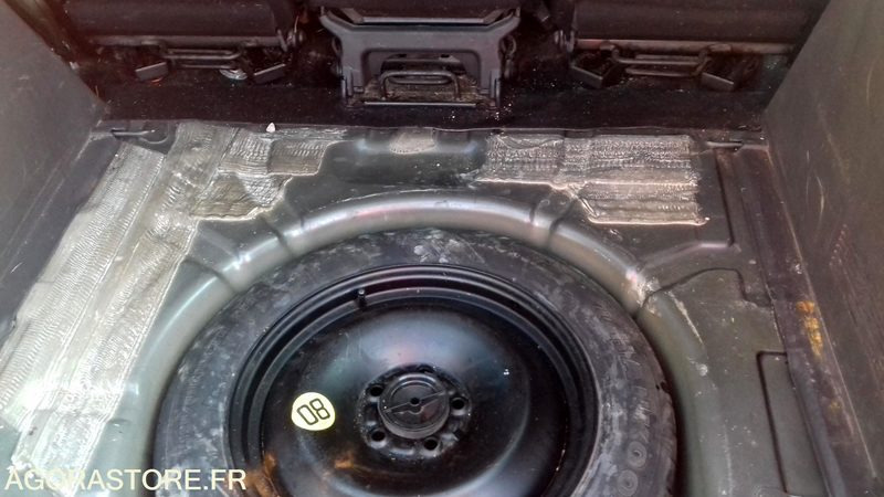 MONOSPACE COMPACT FORD C-MAX NON ROULANTE - Voiture: photos 5 MONOSPACE COMPACT FORD C-MAX NON ROULANTE - Voiture: photos 5