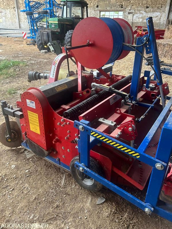 Enfouisseuse/butteuse massano type rotostone RSC185 GCB DID - Machine agricole: photos 2 Enfouisseuse/butteuse massano type rotostone RSC185 GCB DID - Machine agricole: photos 2