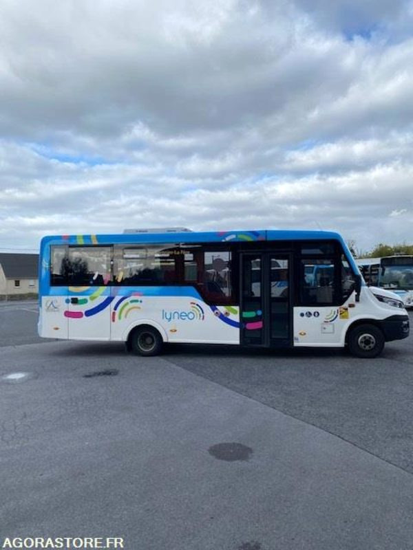 Minibus INDCAR MOBI LOW ENTRY - 27 places - PMR - Minibus, Transport de personnes: photos 2 Minibus INDCAR MOBI LOW ENTRY - 27 places - PMR - Minibus, Transport de personnes: photos 2