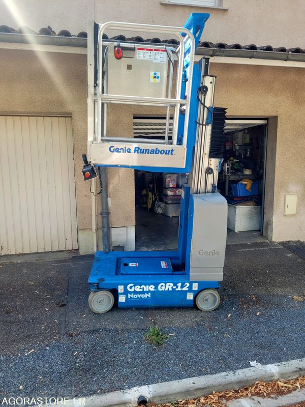 NACELLE GENIE GR12 NOVON 1H40 D'UTILISATION + REMORQUE 2 TONES ROUE DOLBY - Outil/ Équipement: photos 2 NACELLE GENIE GR12 NOVON 1H40 D'UTILISATION + REMORQUE 2 TONES ROUE DOLBY - Outil/ Équipement: photos 2