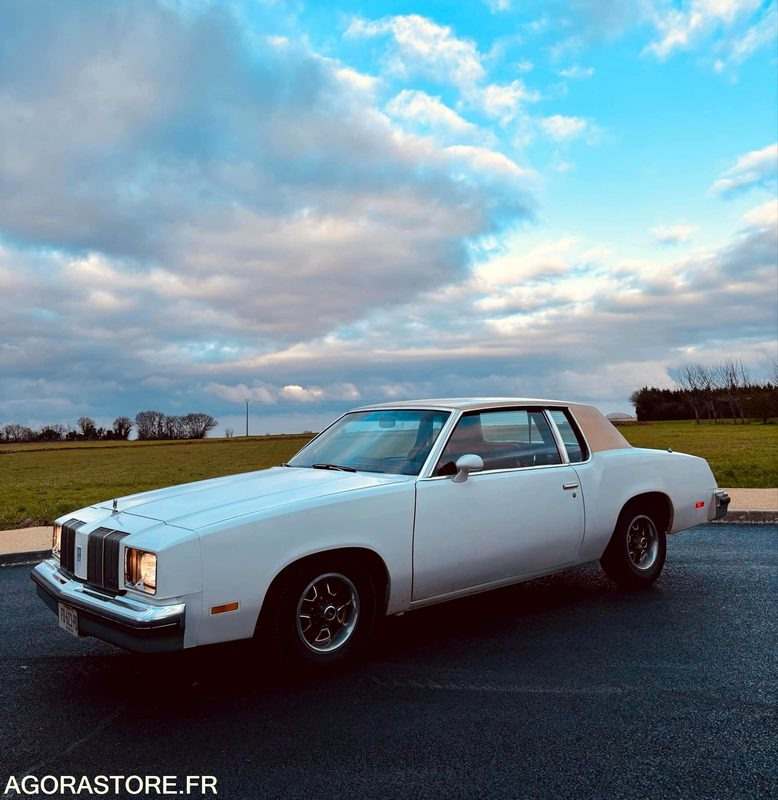 NIORT - AMERICAINE OLDSMOBILE CUTLASS - 50 492 KM - 1979 - Voiture: photos 5 NIORT - AMERICAINE OLDSMOBILE CUTLASS - 50 492 KM - 1979 - Voiture: photos 5