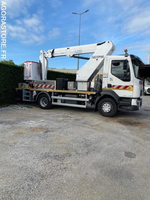 Nacelle Renault D - carrosserie France Elevateurs juin 2025 - NEUF - Camion avec nacelle: photos 4 Nacelle Renault D - carrosserie France Elevateurs juin 2025 - NEUF - Camion avec nacelle: photos 4