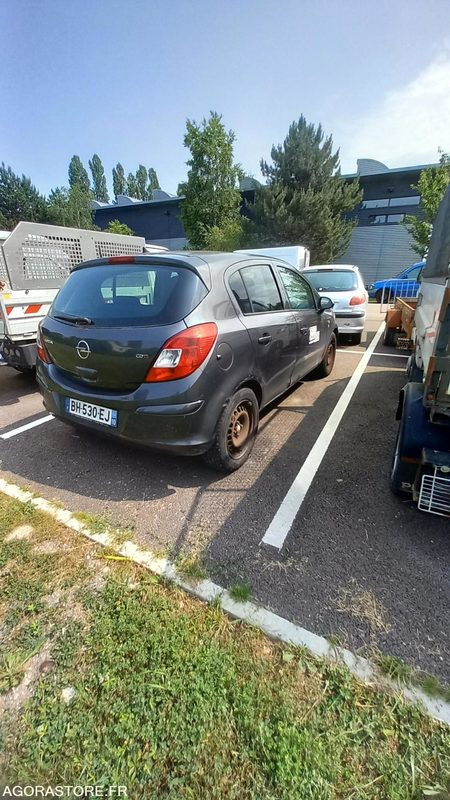 Opel Corsa - Voiture: photos 2 Opel Corsa - Voiture: photos 2