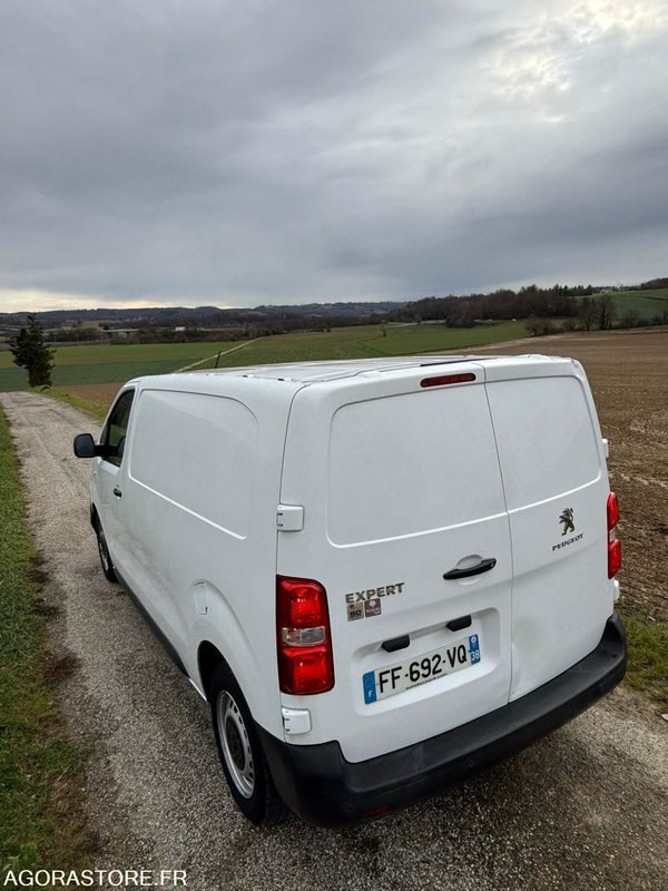 PEUGEOT EXPERT 2L HDI 122CH ANNÉE 2019 PREMIERE MAIN - Fourgonnette: photos 4 PEUGEOT EXPERT 2L HDI 122CH ANNÉE 2019 PREMIERE MAIN - Fourgonnette: photos 4