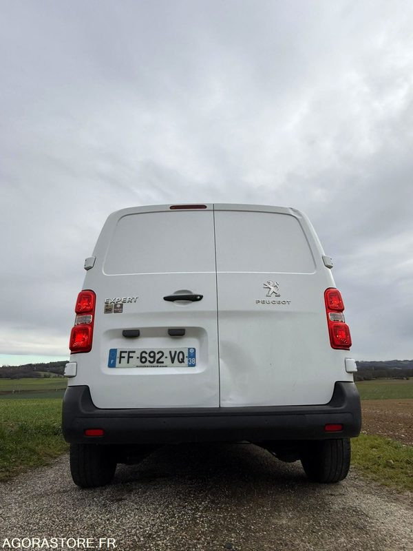 PEUGEOT EXPERT 2L HDI 122CH ANNÉE 2019 PREMIERE MAIN - Fourgonnette: photos 5 PEUGEOT EXPERT 2L HDI 122CH ANNÉE 2019 PREMIERE MAIN - Fourgonnette: photos 5
