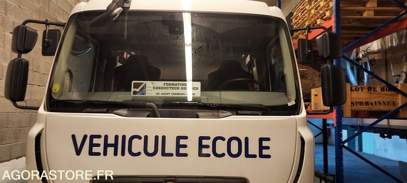 PORTEUR ROUTIER - MIDLUM 220-15 - 3763 - 190000 KMS - - Camion fourgon: photos 5 PORTEUR ROUTIER - MIDLUM 220-15 - 3763 - 190000 KMS - - Camion fourgon: photos 5