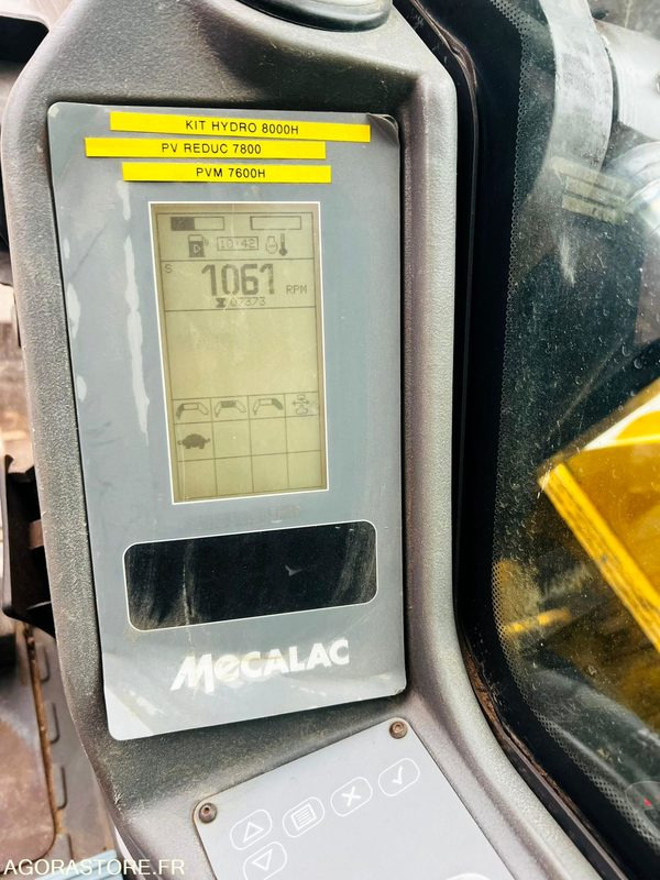 Pelle à chenilles Mecalac 714 MC - 2005 / 7373 HEURES - Pelle: photos 5 Pelle à chenilles Mecalac 714 MC - 2005 / 7373 HEURES - Pelle: photos 5