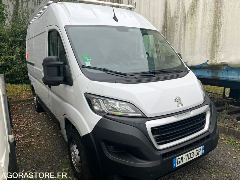 Peugeot Boxer 165CV L2H2 avec Hayon et Galerie - 2023 - 90000 Kms - Fourgon utilitaire: photos 3 Peugeot Boxer 165CV L2H2 avec Hayon et Galerie - 2023 - 90000 Kms - Fourgon utilitaire: photos 3