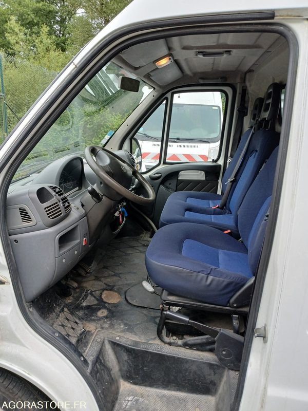 Peugeot Boxer (51802) - Fourgon utilitaire: photos 4 Peugeot Boxer (51802) - Fourgon utilitaire: photos 4