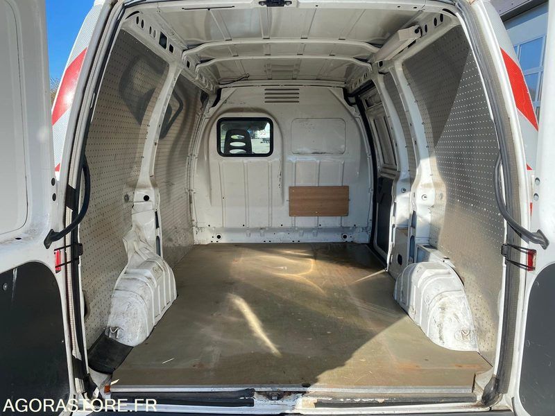 Peugeot Expert - Fourgon utilitaire: photos 2 Peugeot Expert - Fourgon utilitaire: photos 2