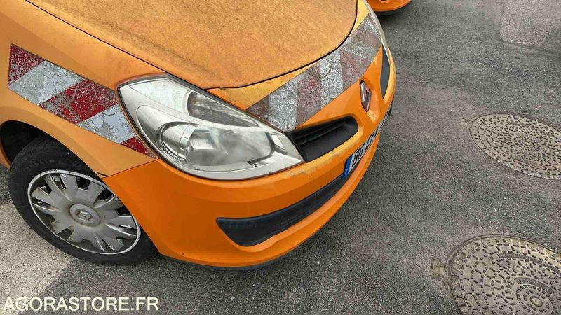 RENAULT CLIO - 2008 - 138942 KM - Voiture: photos 5 RENAULT CLIO - 2008 - 138942 KM - Voiture: photos 5