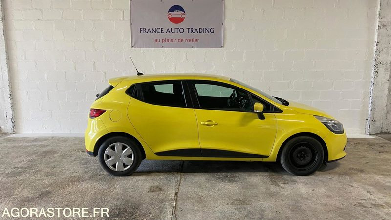 RENAULT ClIO IV 5 Portes 1.5 DCI FAP ECO2 S&S 75 CV - 2P013 - 231 897km - Voiture: photos 3 RENAULT ClIO IV 5 Portes 1.5 DCI FAP ECO2 S&S 75 CV - 2P013 - 231 897km - Voiture: photos 3