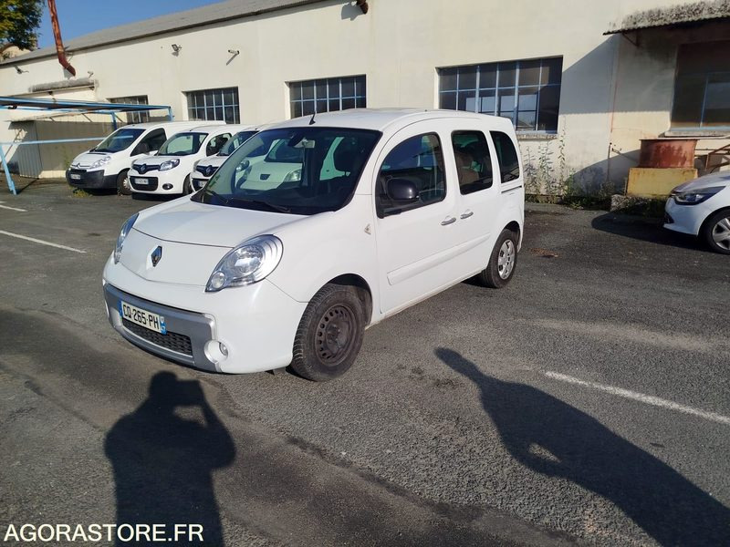 RENAULT KANGOO - 2013 - 190813 KM - Fourgonnette: photos 2 RENAULT KANGOO - 2013 - 190813 KM - Fourgonnette: photos 2