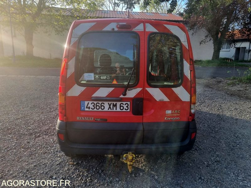 RENAULT KANGOO - 4366 XM 63 - 2003 - Voiture: photos 3 RENAULT KANGOO - 4366 XM 63 - 2003 - Voiture: photos 3