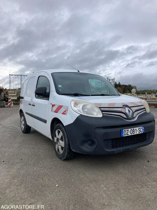 RENAULT KANGOO diesel - Année 2016 - 322 400 km - Fourgonnette: photos 4 RENAULT KANGOO diesel - Année 2016 - 322 400 km - Fourgonnette: photos 4