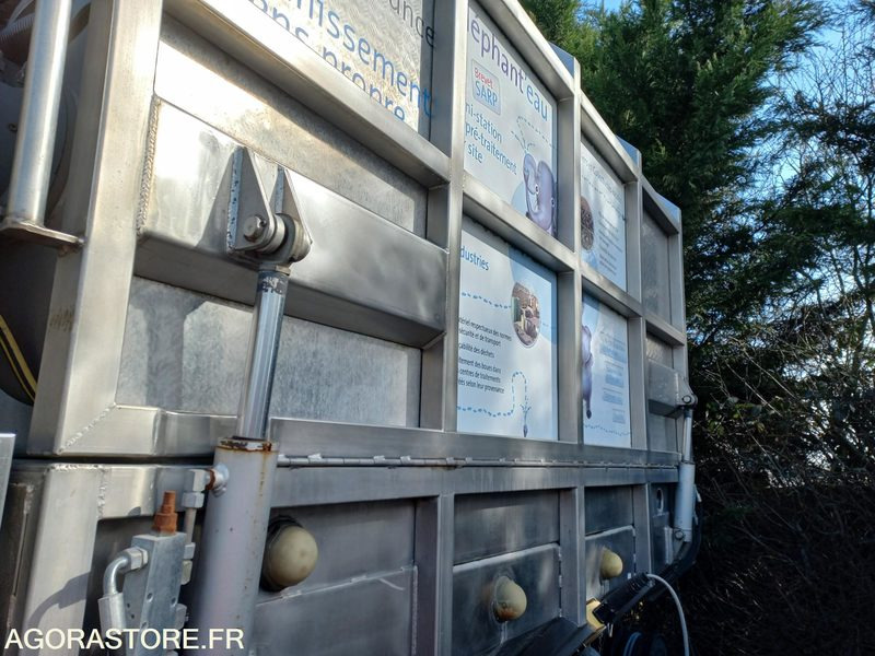 RENAULT M280 DESHYDRATEUR CHOUETTE 2009 15800KM ROULANT EXPORT UNIQUEMENT - Camion hydrocureur: photos 4 RENAULT M280 DESHYDRATEUR CHOUETTE 2009 15800KM ROULANT EXPORT UNIQUEMENT - Camion hydrocureur: photos 4