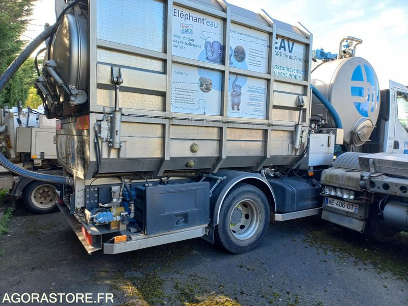 RENAULT M280 DESHYDRATEUR CHOUETTE 2009 15800KM ROULANT EXPORT UNIQUEMENT - Camion hydrocureur: photos 3 RENAULT M280 DESHYDRATEUR CHOUETTE 2009 15800KM ROULANT EXPORT UNIQUEMENT - Camion hydrocureur: photos 3