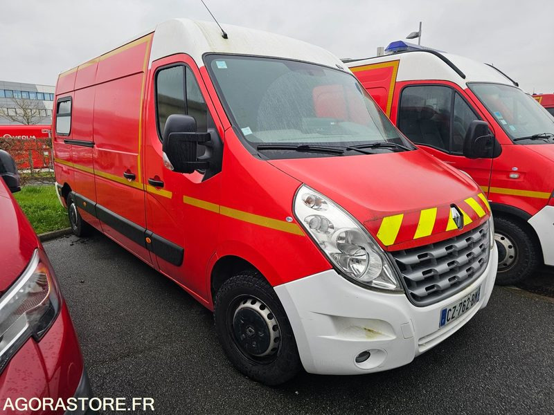 RENAULT MASTER 157029 kms 2013 - CZ762BM - Ambulance: photos 2 RENAULT MASTER 157029 kms 2013 - CZ762BM - Ambulance: photos 2
