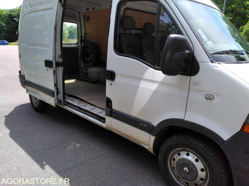 RENAULT MASTER 158451kms - 2007 - Fourgon utilitaire: photos 3 RENAULT MASTER 158451kms - 2007 - Fourgon utilitaire: photos 3