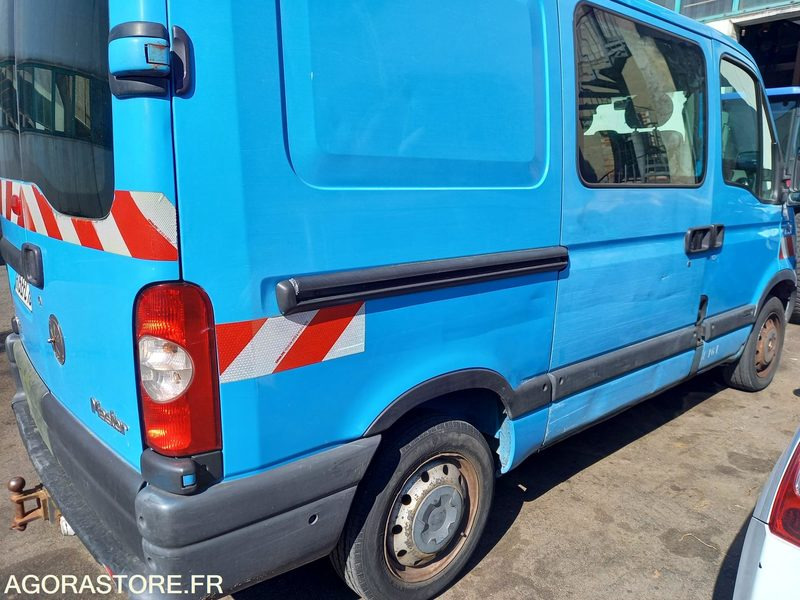 RENAULT MASTER - Fourgon utilitaire: photos 2 RENAULT MASTER - Fourgon utilitaire: photos 2