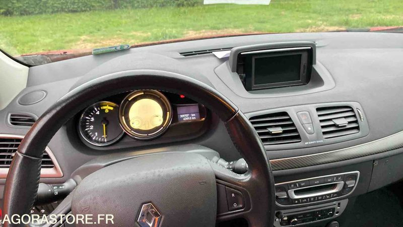 Voiture RENAULT MEGANE 309707kms - 2013: photos 13 Voiture RENAULT MEGANE 309707kms - 2013: photos 13