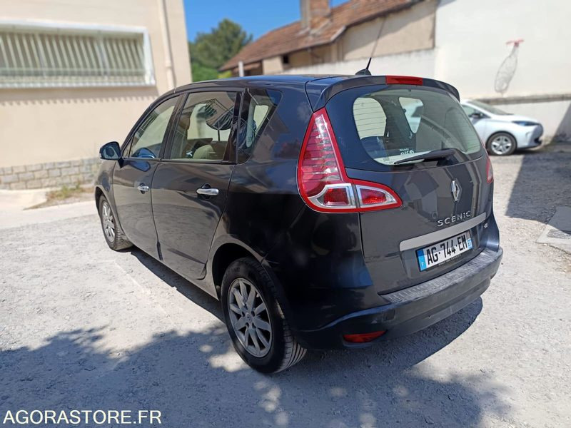 RENAULT SCENIC - 2009 - 154900KMS - Voiture: photos 5 RENAULT SCENIC - 2009 - 154900KMS - Voiture: photos 5