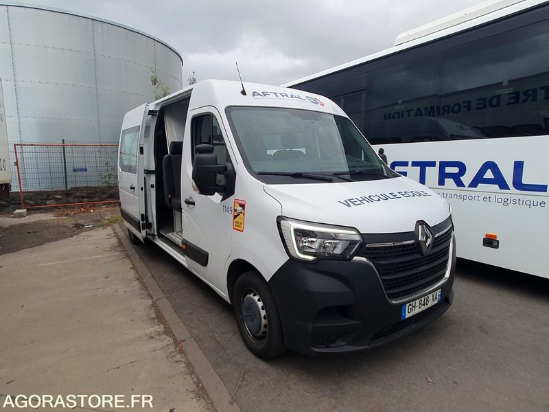 RENAULT TRAFFIC 9 PL AUTO ECOLE - 2019 - 83000 Kms - Fourgonnette: photos 2 RENAULT TRAFFIC 9 PL AUTO ECOLE - 2019 - 83000 Kms - Fourgonnette: photos 2