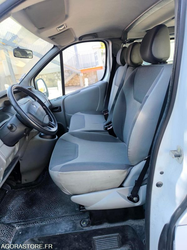 RENAULT TRAFIC MINI BUS BVA - Minibus, Transport de personnes: photos 2 RENAULT TRAFIC MINI BUS BVA - Minibus, Transport de personnes: photos 2