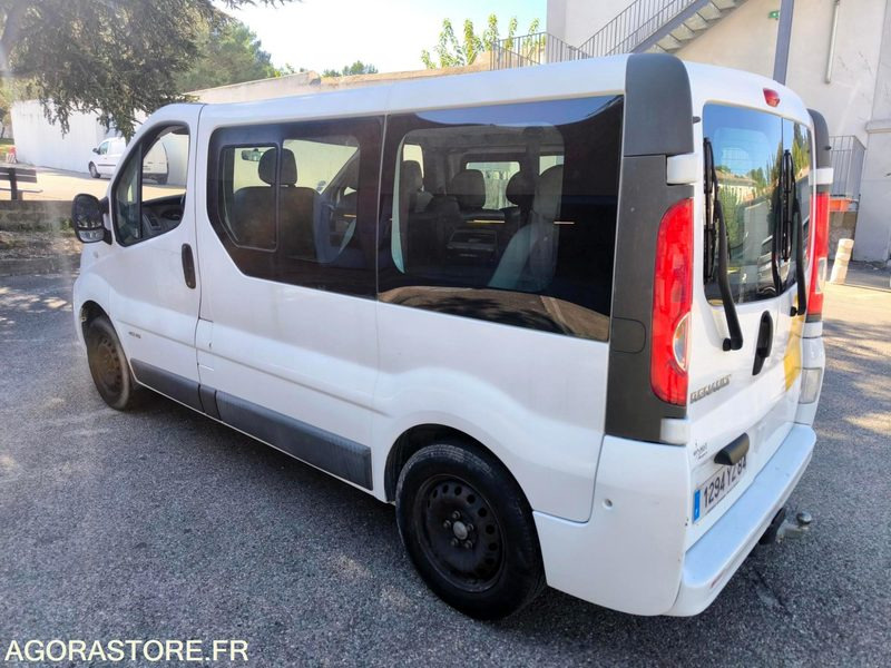 RENAULT TRAFIC MINI BUS BVA - Minibus, Transport de personnes: photos 4 RENAULT TRAFIC MINI BUS BVA - Minibus, Transport de personnes: photos 4