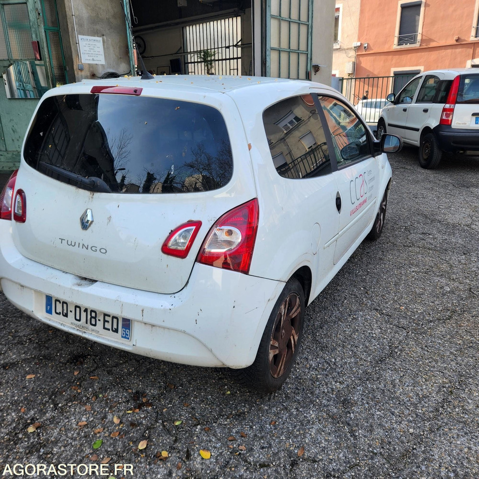 RENAULT TWINGO - Voiture: photos 4 RENAULT TWINGO - Voiture: photos 4