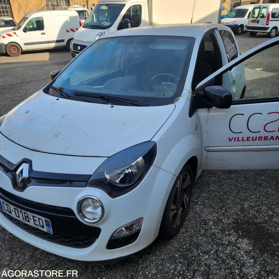 RENAULT TWINGO - Voiture: photos 2 RENAULT TWINGO - Voiture: photos 2