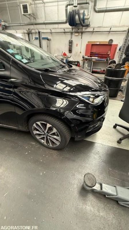 RENAULT ZOE - 32500km - 2020 - Voiture: photos 2 RENAULT ZOE - 32500km - 2020 - Voiture: photos 2