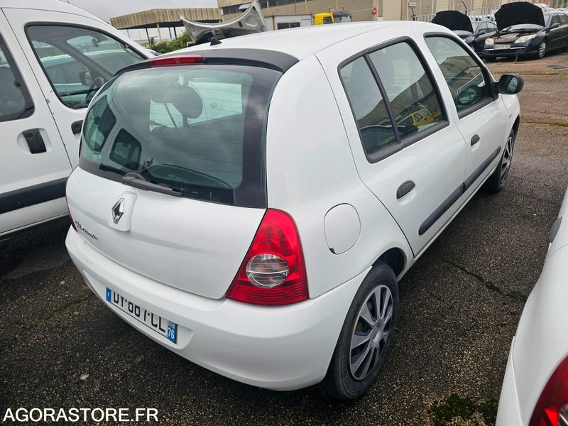 Renault Clio - 2007 - 237145km - DY887CL - Voiture: photos 3 Renault Clio - 2007 - 237145km - DY887CL - Voiture: photos 3