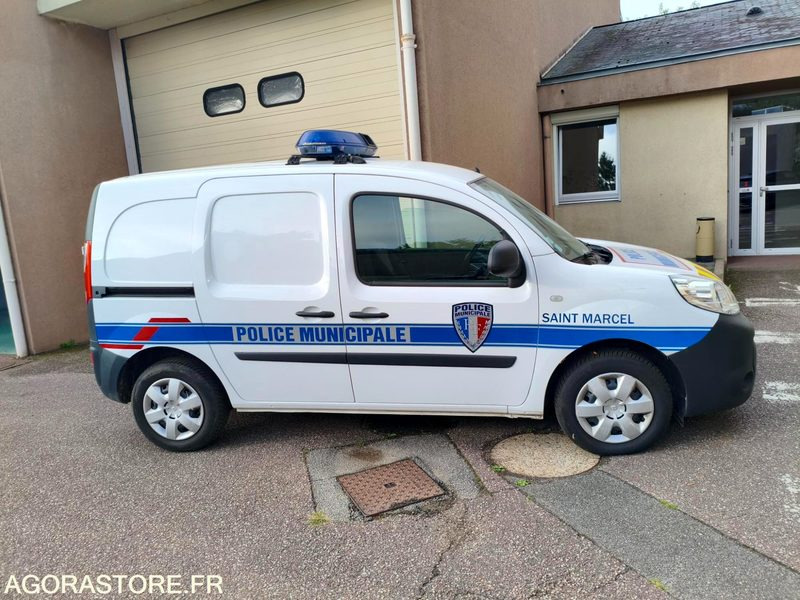 Renault Kangoo II Police municipale 21785 kms 2019 - Fourgon utilitaire: photos 2 Renault Kangoo II Police municipale 21785 kms 2019 - Fourgon utilitaire: photos 2