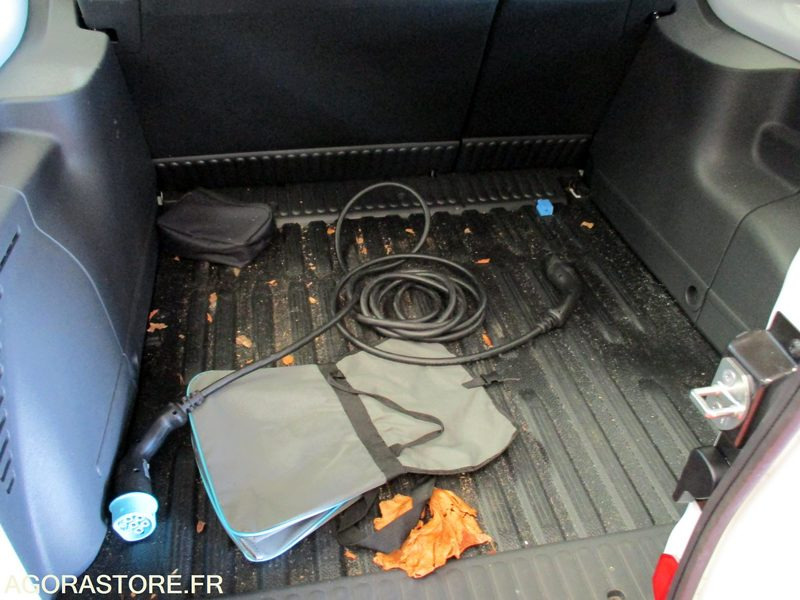 Renault Kangoo électrique - 2018 - 16263 kms - Fourgonnette, Utilitaire électrique: photos 5 Renault Kangoo électrique - 2018 - 16263 kms - Fourgonnette, Utilitaire électrique: photos 5