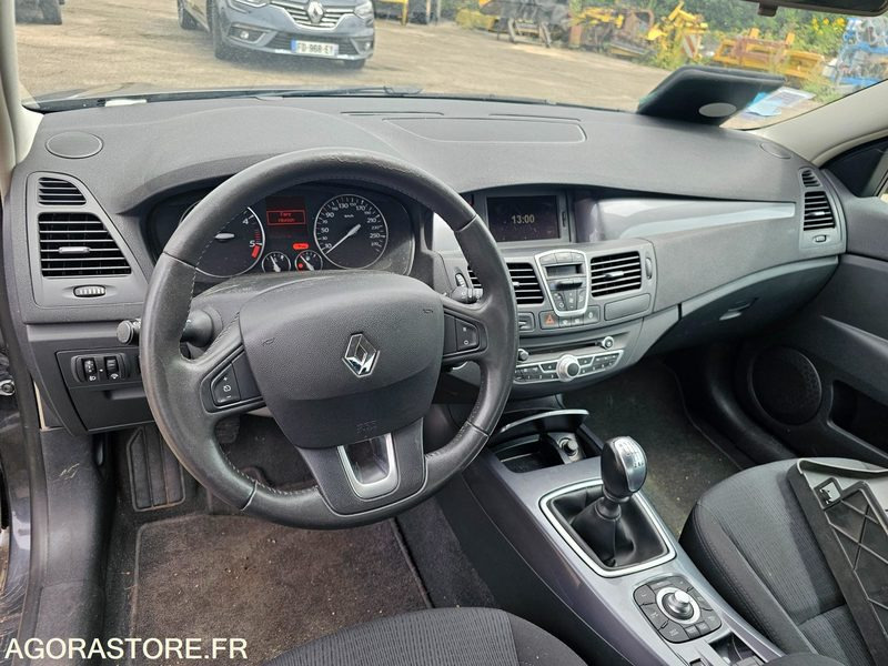 Renault Laguna - 2010 - 204196km - BA072CE - Voiture: photos 5 Renault Laguna - 2010 - 204196km - BA072CE - Voiture: photos 5