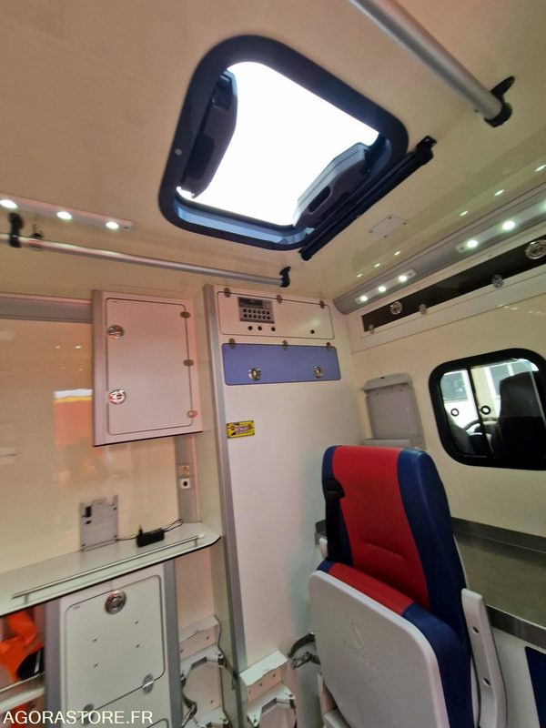 Fourgon utilitaire Renault Master - 2011 - 208407 - BV565XQ: photos 20