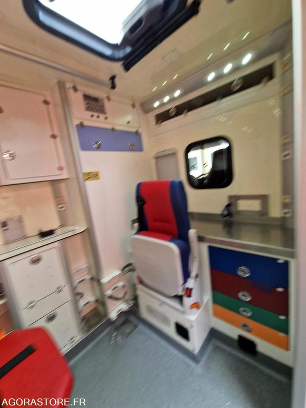 Fourgon utilitaire Renault Master - 2011 - 208407 - BV565XQ: photos 18