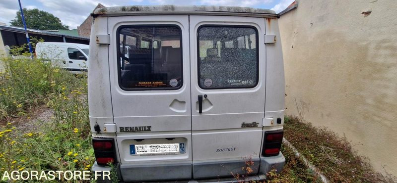 Renault Trafic 9 places 1997 33855 km - Minibus, Transport de personnes: photos 3 Renault Trafic 9 places 1997 33855 km - Minibus, Transport de personnes: photos 3