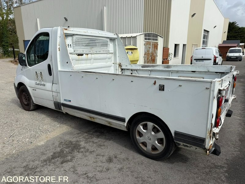 Renault Trafic pick-up roulant CT expiré - Utilitaire benne: photos 2 Renault Trafic pick-up roulant CT expiré - Utilitaire benne: photos 2
