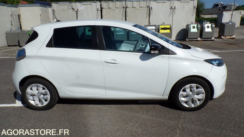 Renault Zoe CW-802-KC (BP) - Voiture: photos 4 Renault Zoe CW-802-KC (BP) - Voiture: photos 4