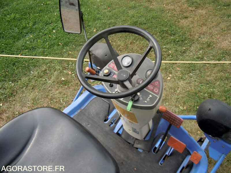 TONDEUSE AUTOPORTÉE ISEKI - Motofaucheuse: photos 4 TONDEUSE AUTOPORTÉE ISEKI - Motofaucheuse: photos 4