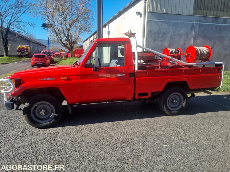 TOYOTA LAND CRUISER 4X4 - 10473Kms - 1992 - 4992TZ63 - SUV: photos 2 TOYOTA LAND CRUISER 4X4 - 10473Kms - 1992 - 4992TZ63 - SUV: photos 2