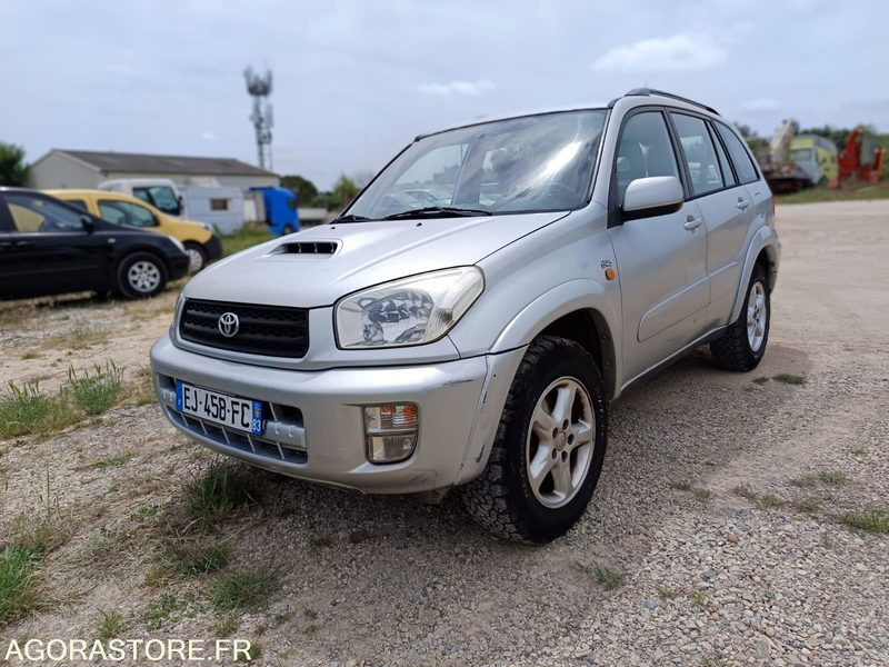 TOYOTA RAV4 - 2002 - 212500KMS - SUV: photos 1 TOYOTA RAV4 - 2002 - 212500KMS - SUV: photos 1