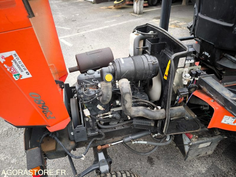 Tondeuse KUBOTA F3680 3688 heures 2013 - Motofaucheuse: photos 3 Tondeuse KUBOTA F3680 3688 heures 2013 - Motofaucheuse: photos 3