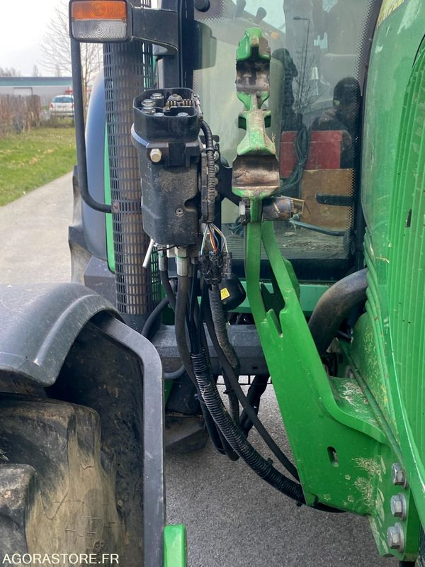Tracteur John Deere 6120 - Tracteur agricole: photos 3 Tracteur John Deere 6120 - Tracteur agricole: photos 3