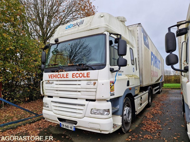Tracteur DAF CF 85.360 - 2012 -193474 Kms -CN640HC - Tracteur routier: photos 1 Tracteur DAF CF 85.360 - 2012 -193474 Kms -CN640HC - Tracteur routier: photos 1