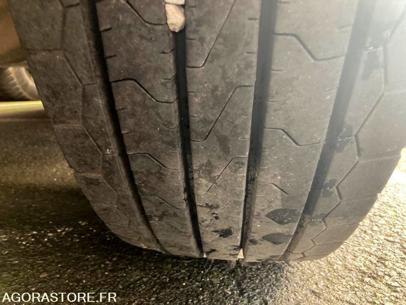 VOLVO  FL 290 - 2013 - 568 476km - Tracteur routier: photos 4 VOLVO  FL 290 - 2013 - 568 476km - Tracteur routier: photos 4