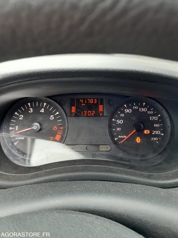 Très belle Renault Clio 2010 Essence/GPL - Voiture: photos 5 Très belle Renault Clio 2010 Essence/GPL - Voiture: photos 5